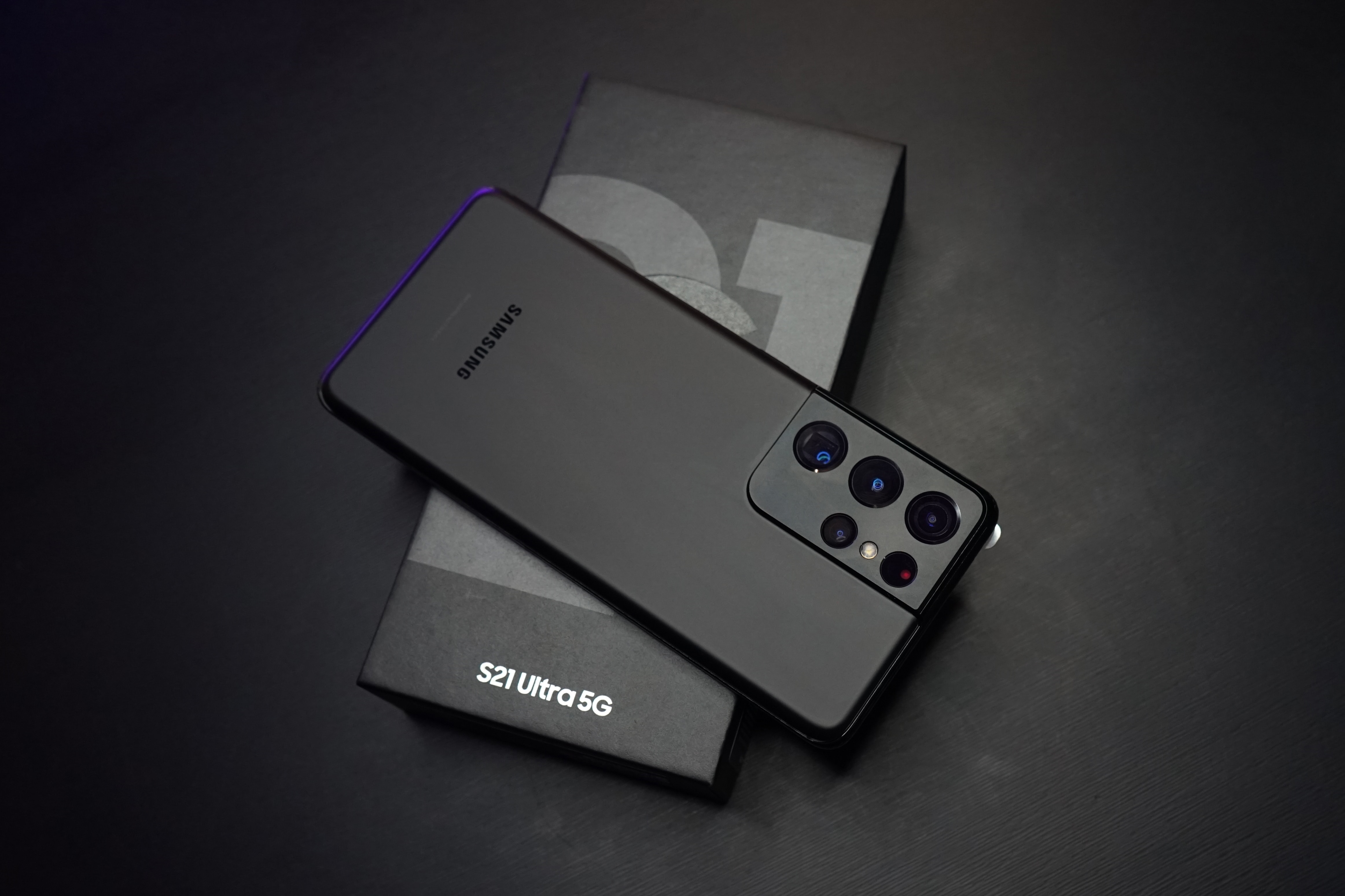 Samsung S10i